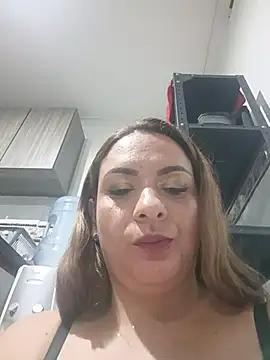 Milf-Prettyboobs – Naživo XXX chat