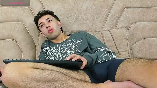 erickblaze_wm – Naživo XXX chat