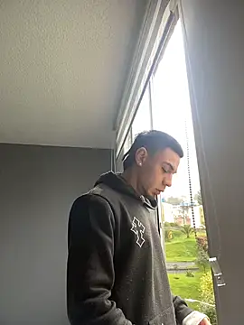 Taylor_DiamondBoy's Live XXX Chat