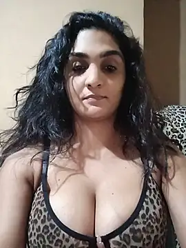 Czat XXX na żywo – Eroticindian07