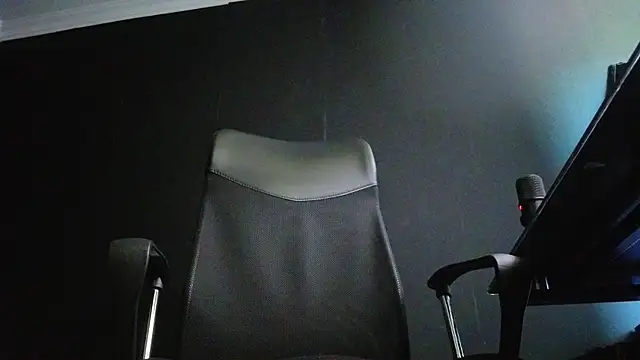 Živý XXX chat FelixStarkk