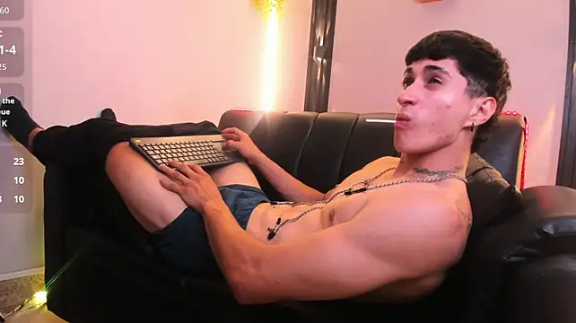 Dark_Valentino_ লাইভ XXX চ্যাট