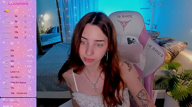 Chatroom XXX en direct de CharliGrace_