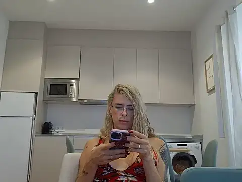 july_fucha's Webcam Show