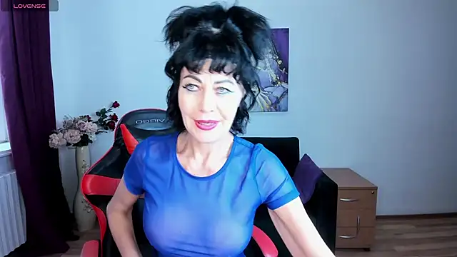 Silvia_Wallec: απευθείας συνομιλία ΧΧΧ