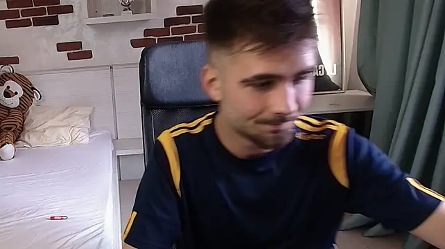 KyloEast Webcamshow