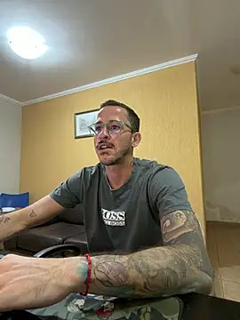 MeladoDiMel's Live XXX Chat