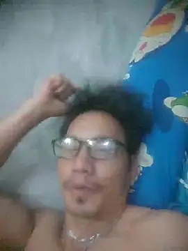 traiwe06 élő XXX-chatje