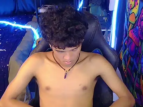 hugekenbigcock Live XXX-chat