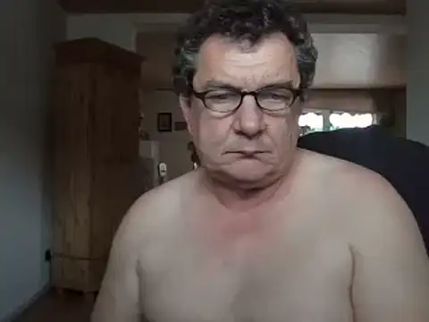 Nobbie444's Webcam Show