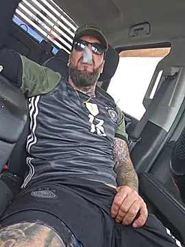 Beardedtattood Chat XXX live