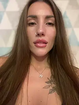 MelaniePavola-: απευθείας συνομιλία ΧΧΧ