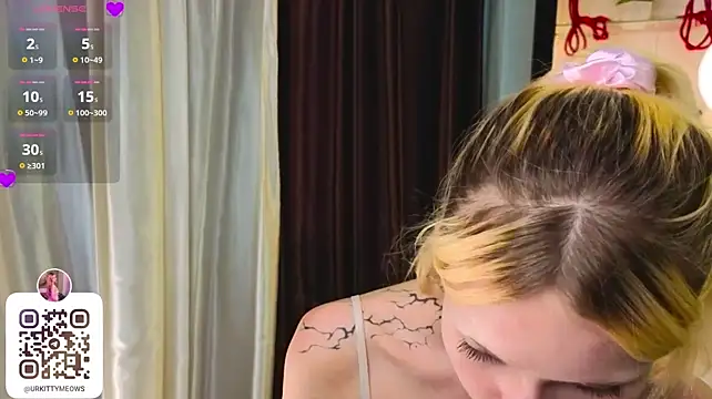 helly_hoffn Live XXX chat