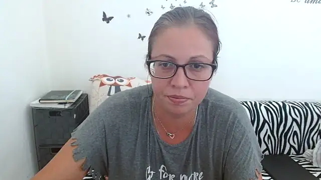 LadyHellene Chat XXX in diretta