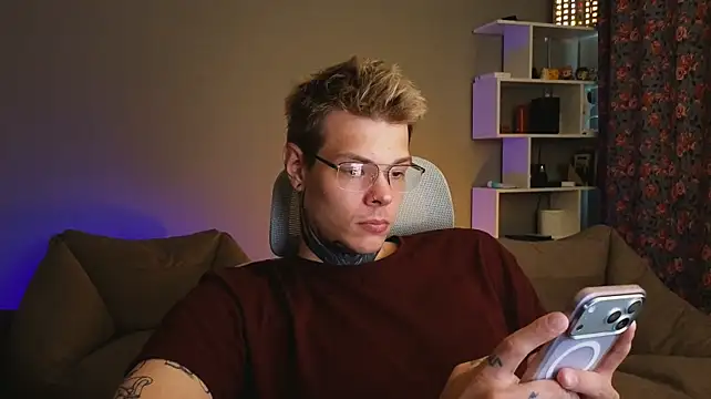 DENIS_HERE Webcamshow