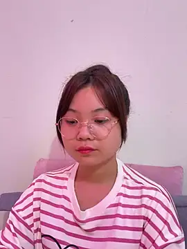 ___KARA___ Show Webcam