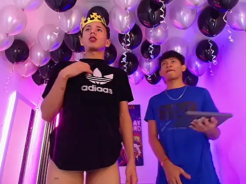 HotBoyzDuo webcam show