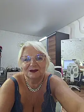 دردشة AvrilMillers الجنسية المباشرة
