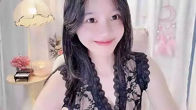 Yanys521 লাইভ XXX চ্যাট