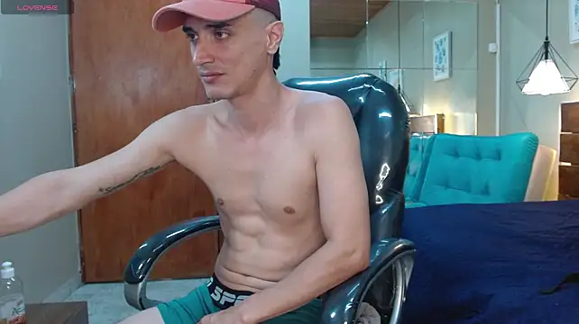 FelipeFriendly Live XXX Chat
