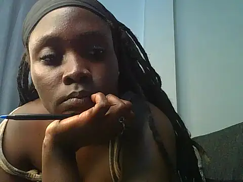Beverly_girl1_ Adlı Modelin Canlı XXX Sohbeti