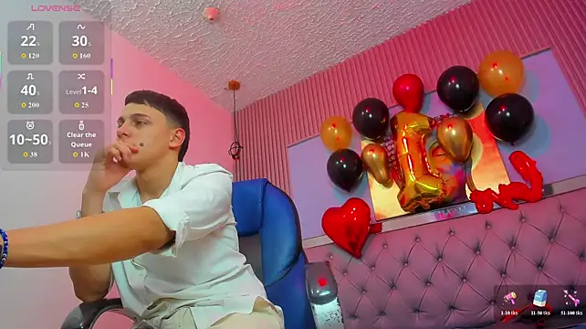 Ethanx18_n Webbikameraesitys