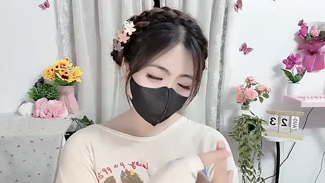 MIJ-Uwuu's Live XXX Chat