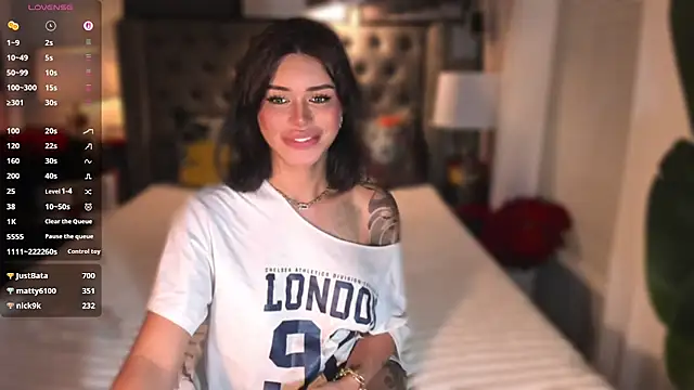 Онлайн чат XXX ParisianDoll