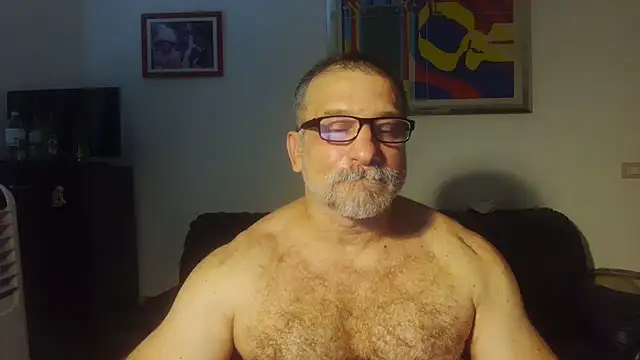 Mauro7788 Adlı Modelin Canlı XXX Sohbeti