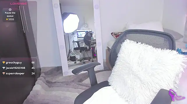 Chat XXX en directo de SharonVelvet