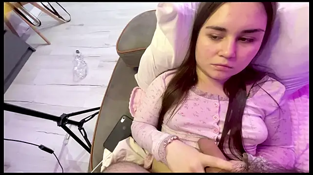 LucyMuur Adlı Modelin Canlı XXX Sohbeti