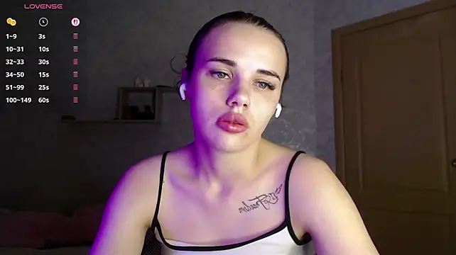 Kseni_a: онлайн-секс-чат