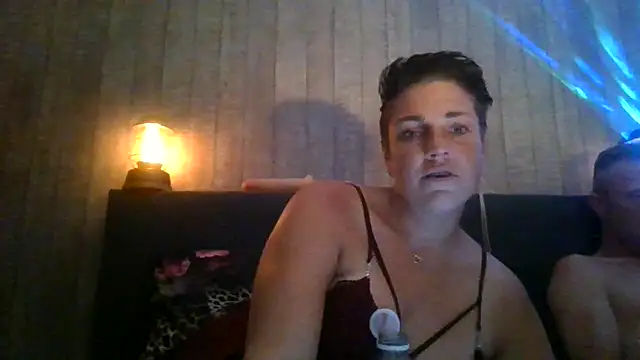 bicouple1992 webcam show