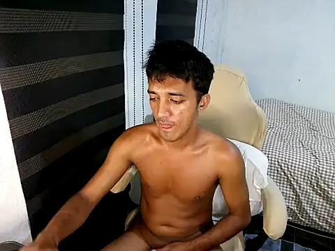 دردشة Spicy_RowyCam الجنسية المباشرة