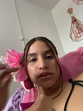 ViankaRose XXX чат на живо