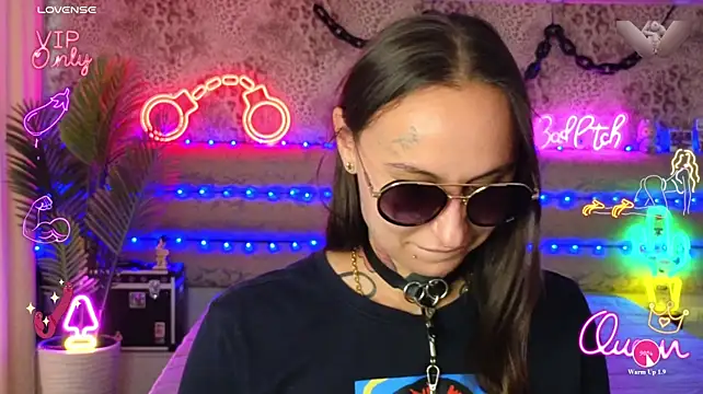 Cool_Freak_ Chat XXX in diretta