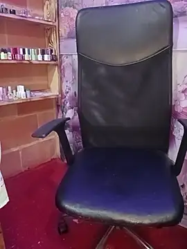 isis_milove Adlı Modelin Canlı XXX Sohbeti