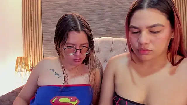Show modela SamyandAlly na web-kameri