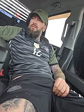 Živý XXX chat Beardedtattood