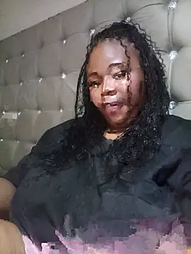 AaliyahBlackXO Adlı Modelin Canlı XXX Sohbeti