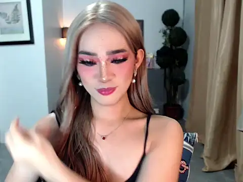 lavandermilk Webcam-Show