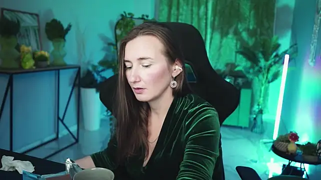 Golden_Dragon Chat XXX live