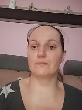 BustyLadyAlma's Webcam Show