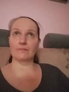 BustyLadyAlma's Live XXX Chat