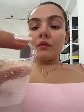Chat XXX en directo de Eva_stark10
