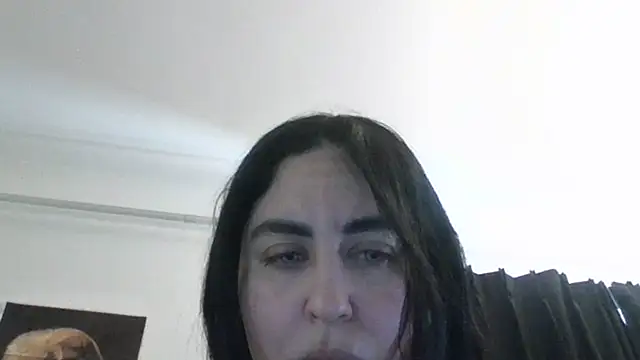 XXX chat uživo modela WetFlower69