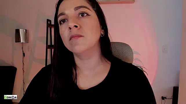 urcute_kitten Chat XXX in diretta