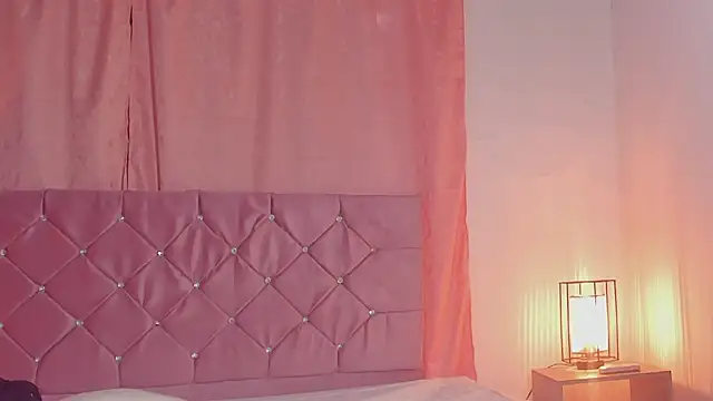 NaylaRosse élő XXX-chatje