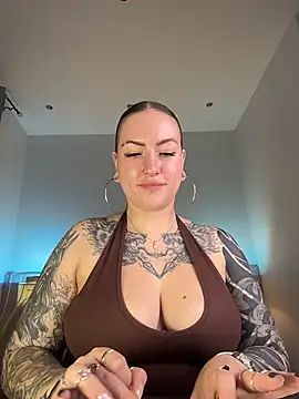 Tattitude_'s Live XXX Chat