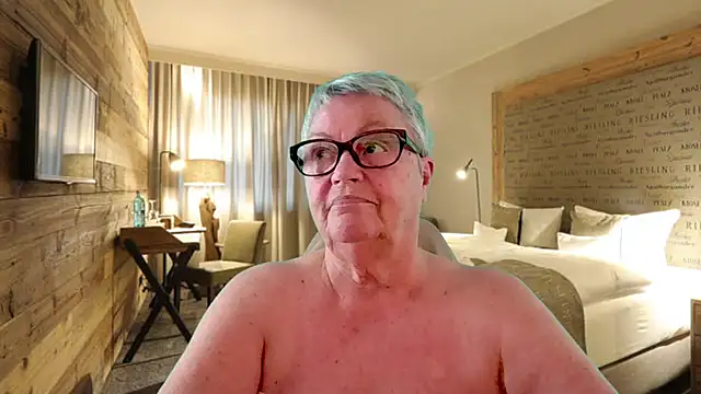 Mystery-Grandmother's Live XXX Chat